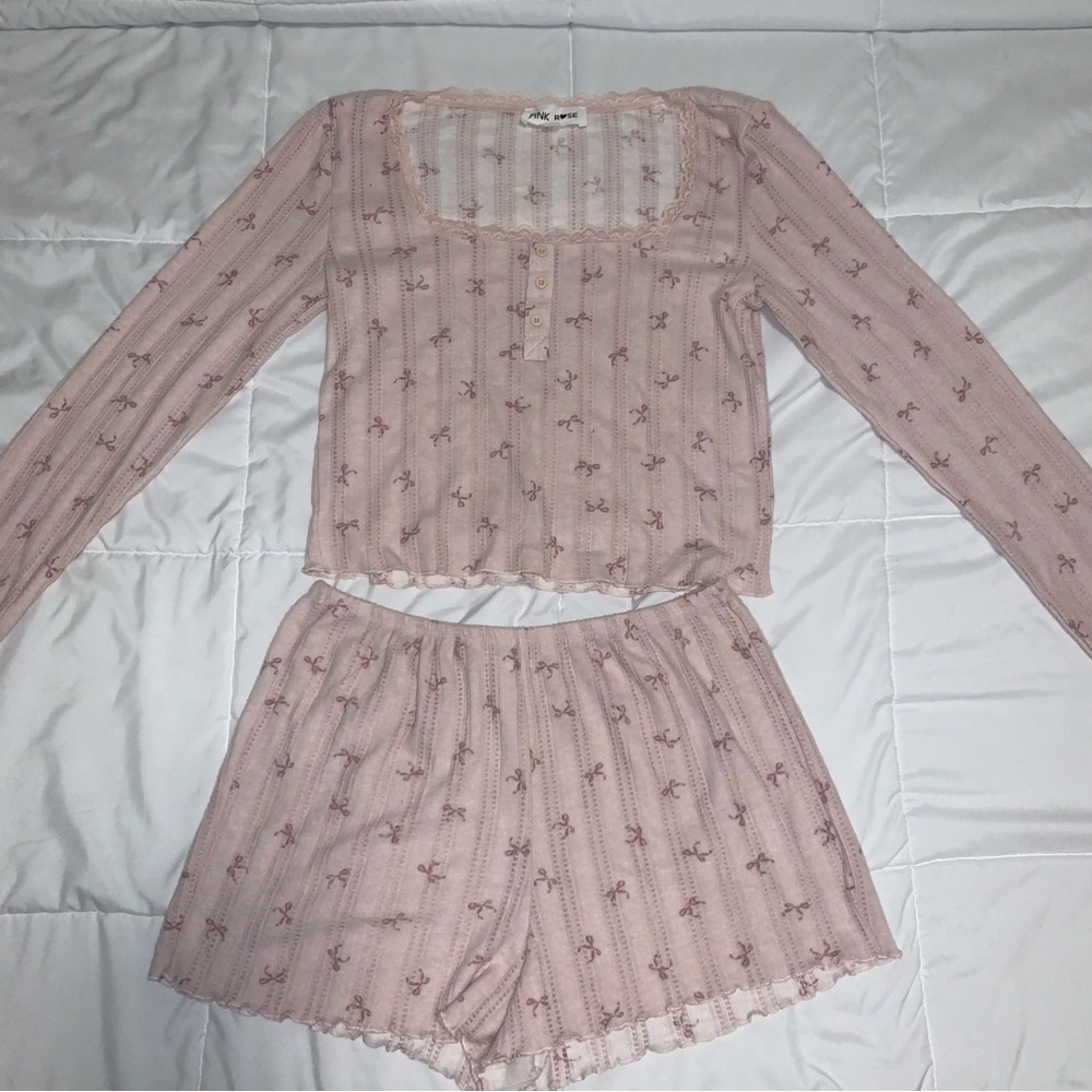 Pink Bow Print Pajama Set Size M (NWOT)